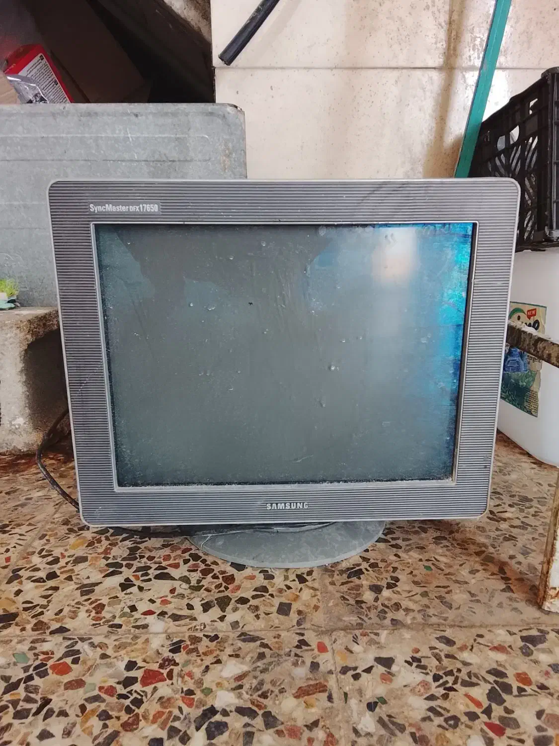 کامپیوتر|رایانه رومیزی|رامهرمز, |دیوار