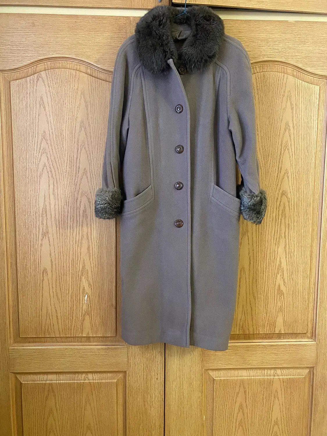 پالتو زنانه خزدار اصل|لباس|کرمان, |دیوار