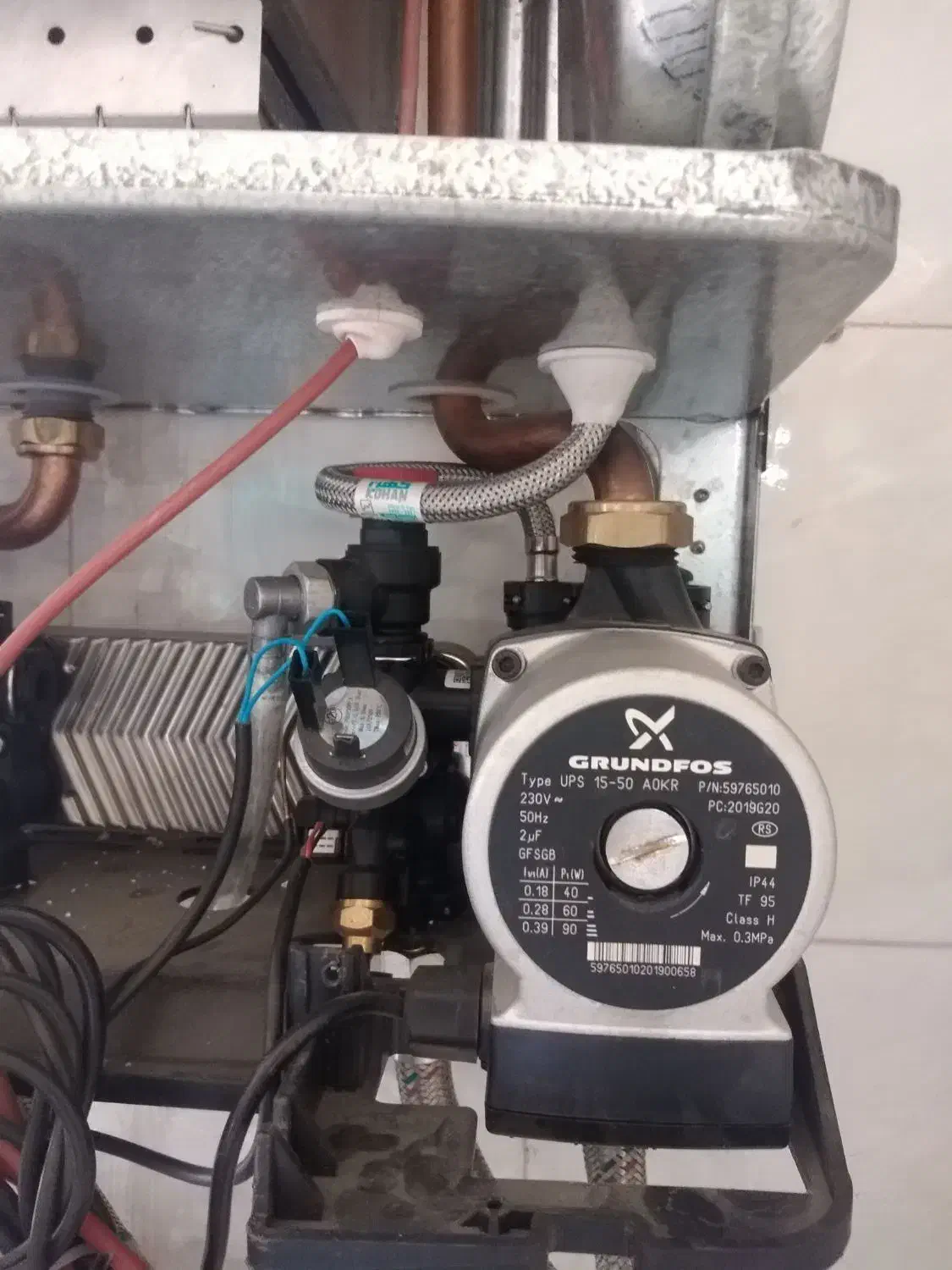 تعمیرپکیج، آبگرمکن، لوازم گازسوز، کولرآبی|خدمات پیشه و مهارت|ملایر, |دیوار