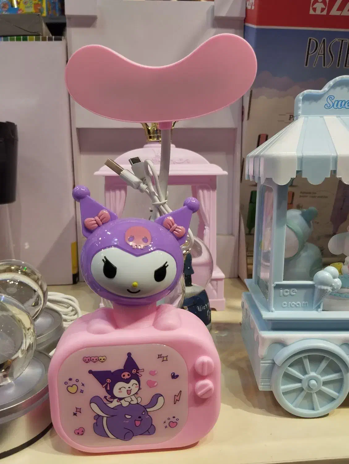 انواع چراغ مطالعه کرومی لبوبو کاپی بارا پوکویو|چراغ خواب و آباژور|مشهد, جاهد شهر|دیوار