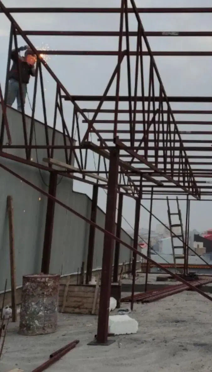 جوشکاری اسکلت فلزی،خرپا،سربندی،درب و پنجره نرده|خدمات پیشه و مهارت|رشت, یخسازی|دیوار