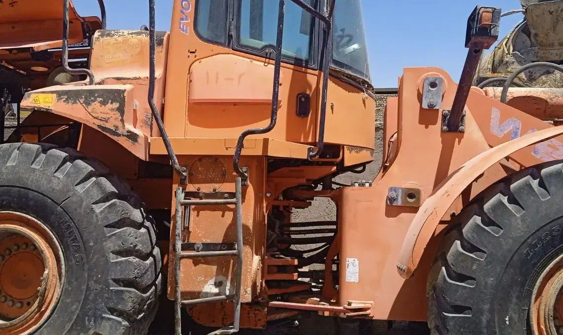 لودر هیتاچی270 خط 7 سایز 470 ،نقد واقساط ،دانگ|خودرو سنگین|تهران, مختاری|دیوار