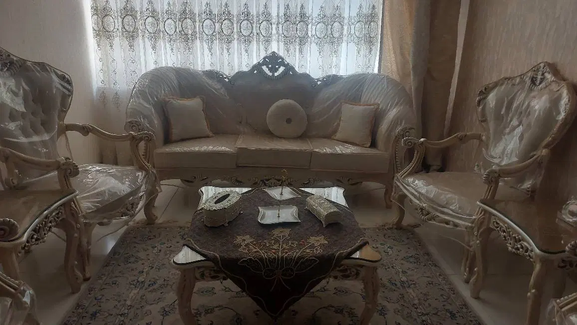 مبلمان ۹نفره به همراه ناهارخوری ۸نفره|مبلمان خانگی و میز عسلی|تهران, خواجه نصیر طوسی|دیوار