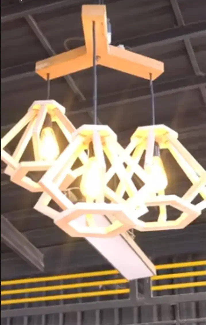 آویز سقفی|لوستر و چراغ آویز|کاشان, فاز ۲ ناجی آباد|دیوار