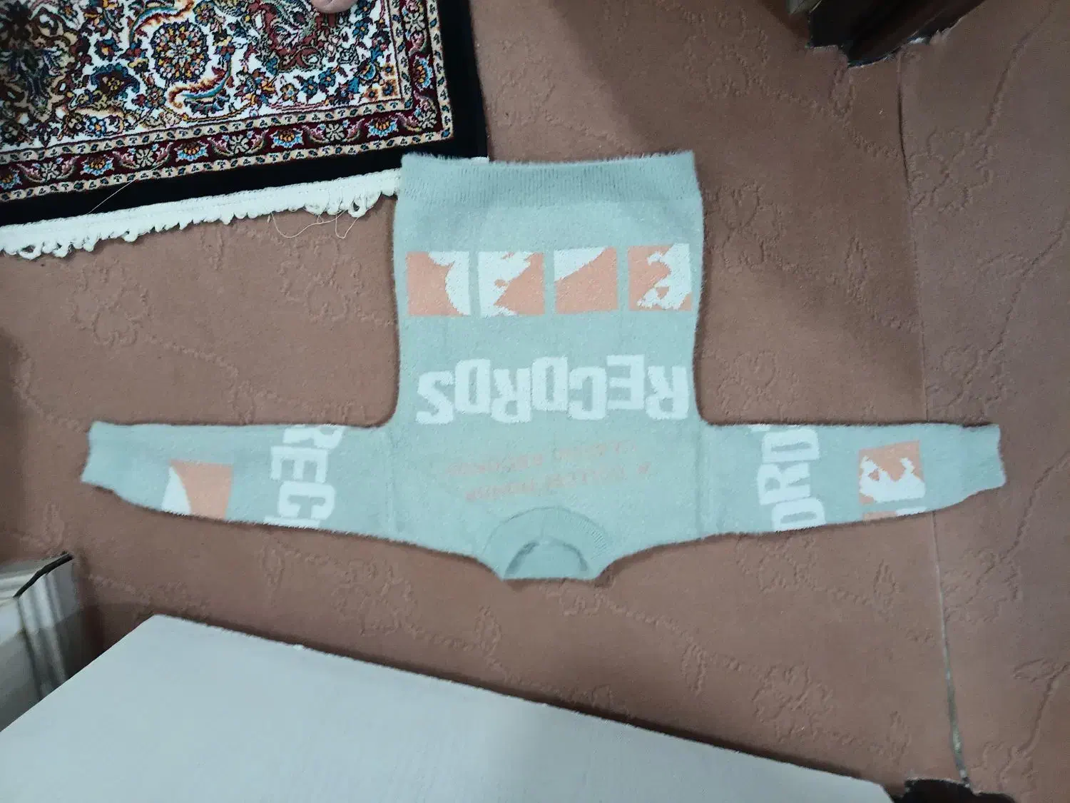 یک عدد بلوز زمستانی|کفش و لباس بچه|سهند, |دیوار