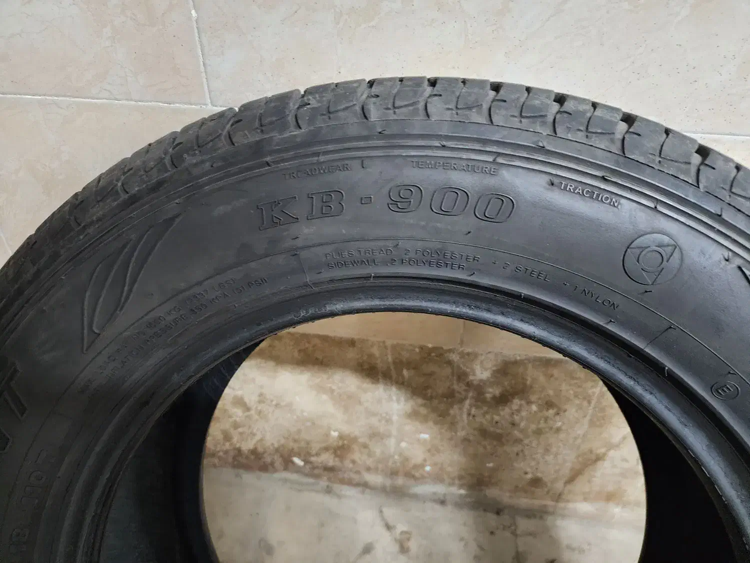 چهار حلقه لاستیک کی ام سی t8|قطعات یدکی و لوازم جانبی|پردیس, فاز ۴|دیوار