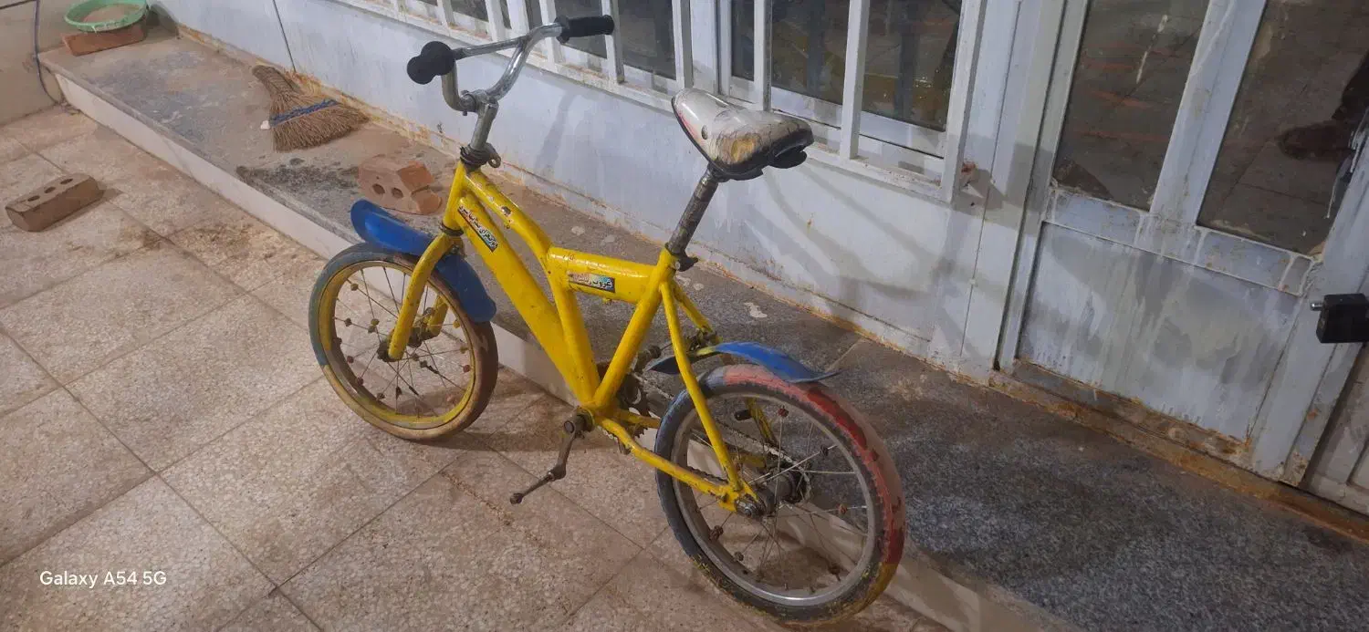 دوچرخه 16|دوچرخه، اسکیت، اسکوتر|تربت جام, باغ سنگان سفلی|دیوار