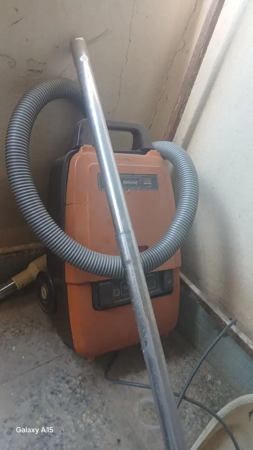 جاروبرقی قدیمی|جاروبرقی، جارو شارژی، بخارشو|شاهینشهر, مسکن مهر|دیوار