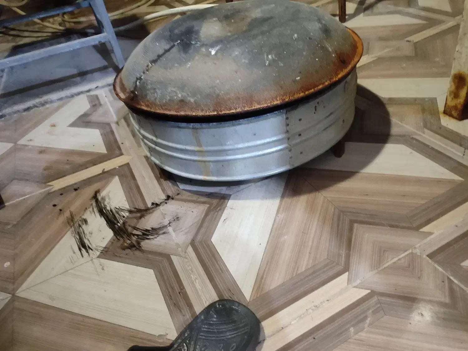 تنور|ظروف پخت‌وپز|چمران, |دیوار