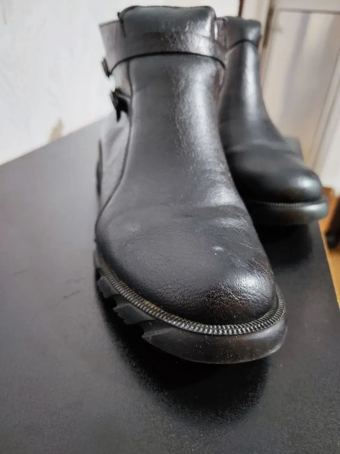 کفش نیم بوت|کیف، کفش، کمربند|شاهین دژ, |دیوار