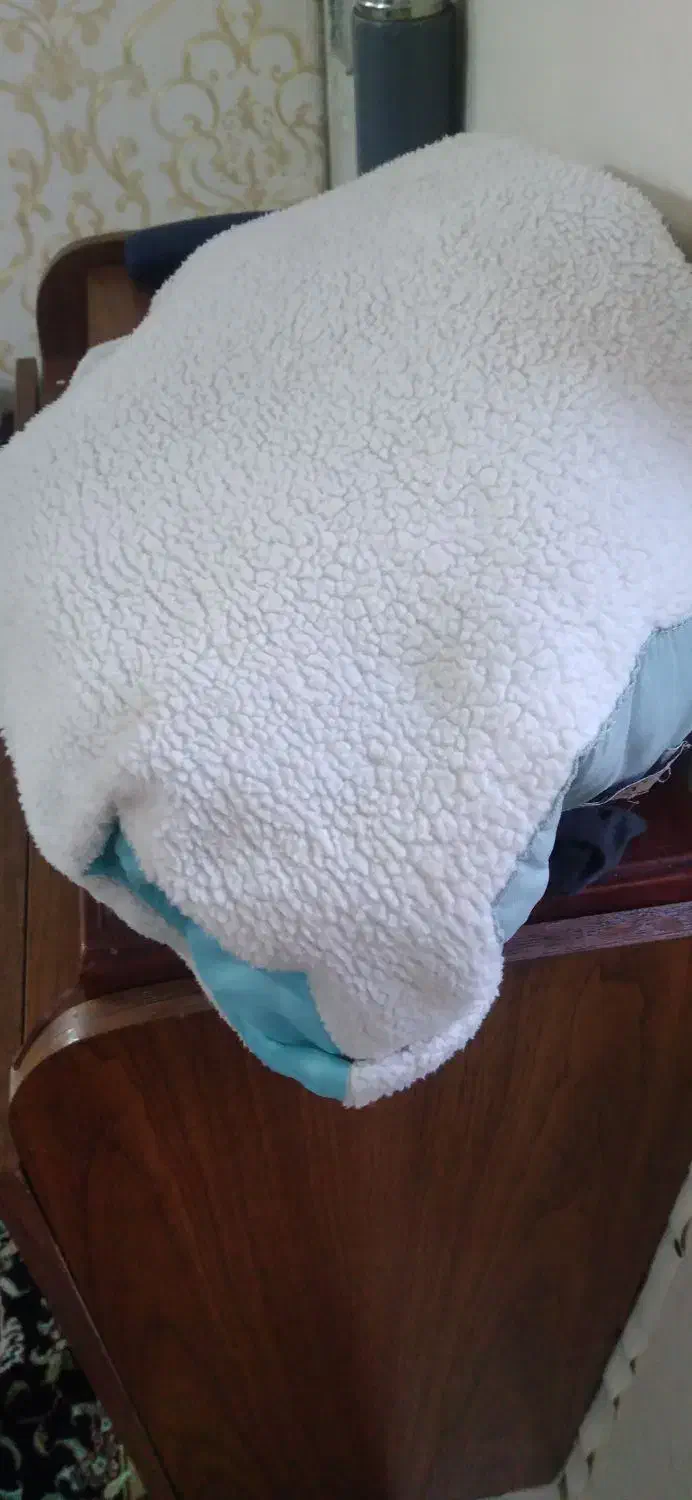 کاپشن|لباس|مشهد, ایثارگران|دیوار