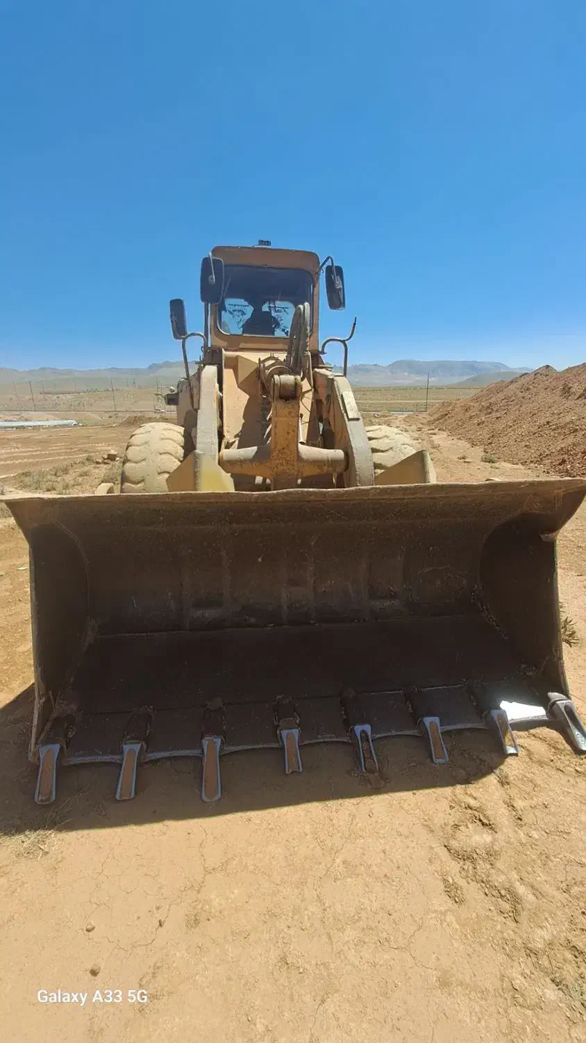 لودر کوماتسو ۸۵|خودرو سنگین|اصفهان, آزادان|دیوار