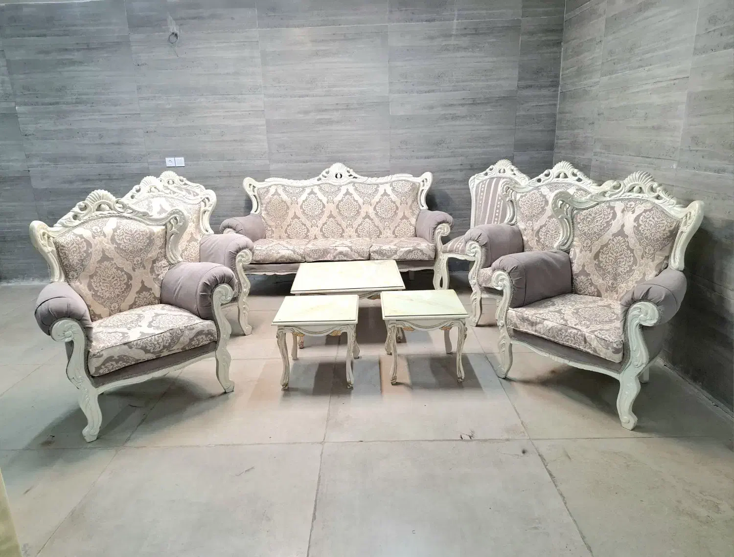 مبل استیل صدفی ۹ نفره با میز و عسلی|مبلمان خانگی و میز عسلی|اصفهان, جلالیه|دیوار