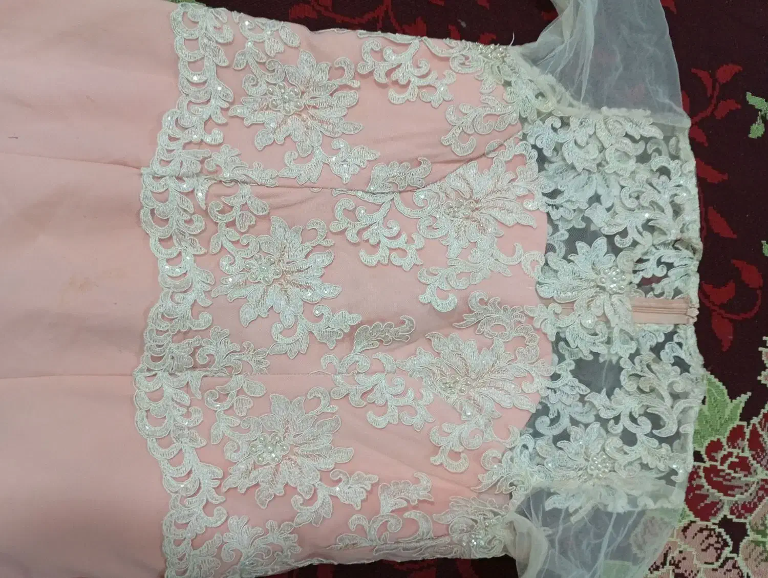 لباس مجلسی|لباس|قم, قلعه کامکار|دیوار