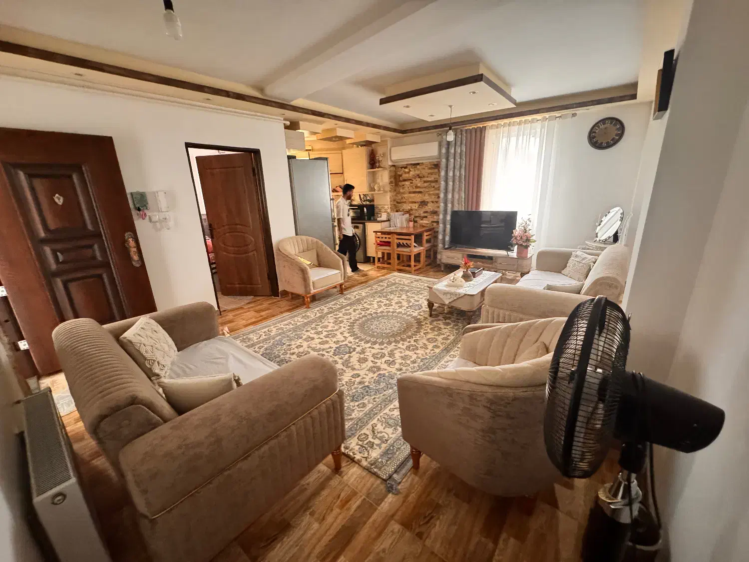 سوئیت دو‌بر ، ورودی جدا، کرسی بلند|فروش آپارتمان|لنگرود, |دیوار