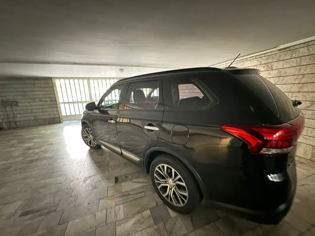 میتسوبشی اوتلندر 2017 تیپ 5|خودرو سواری و وانت|اردبیل, |دیوار