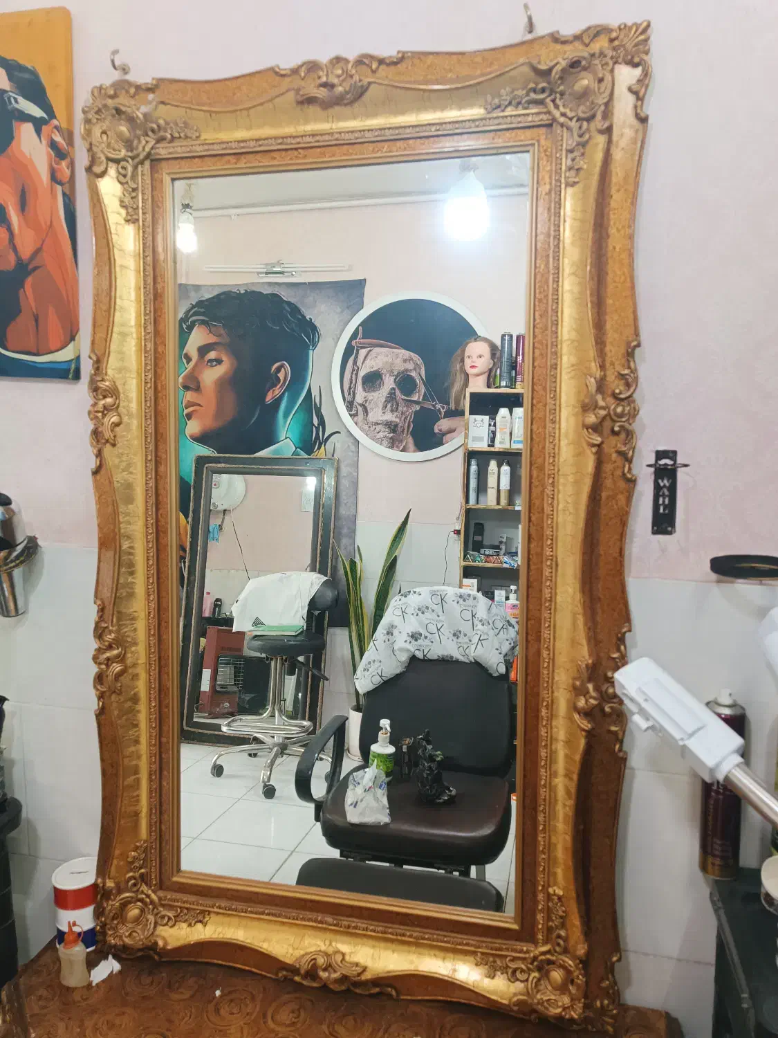 میز اینه|آینه|پیشوا, |دیوار