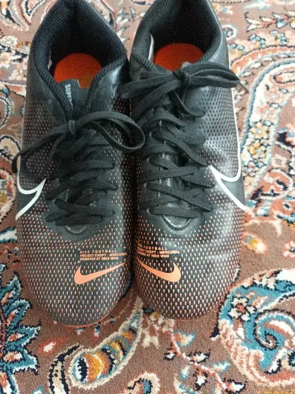 کفش چمن شیک|کیف، کفش، کمربند|سبزوار, شرق کال جنوبی (شمس آبادی)|دیوار