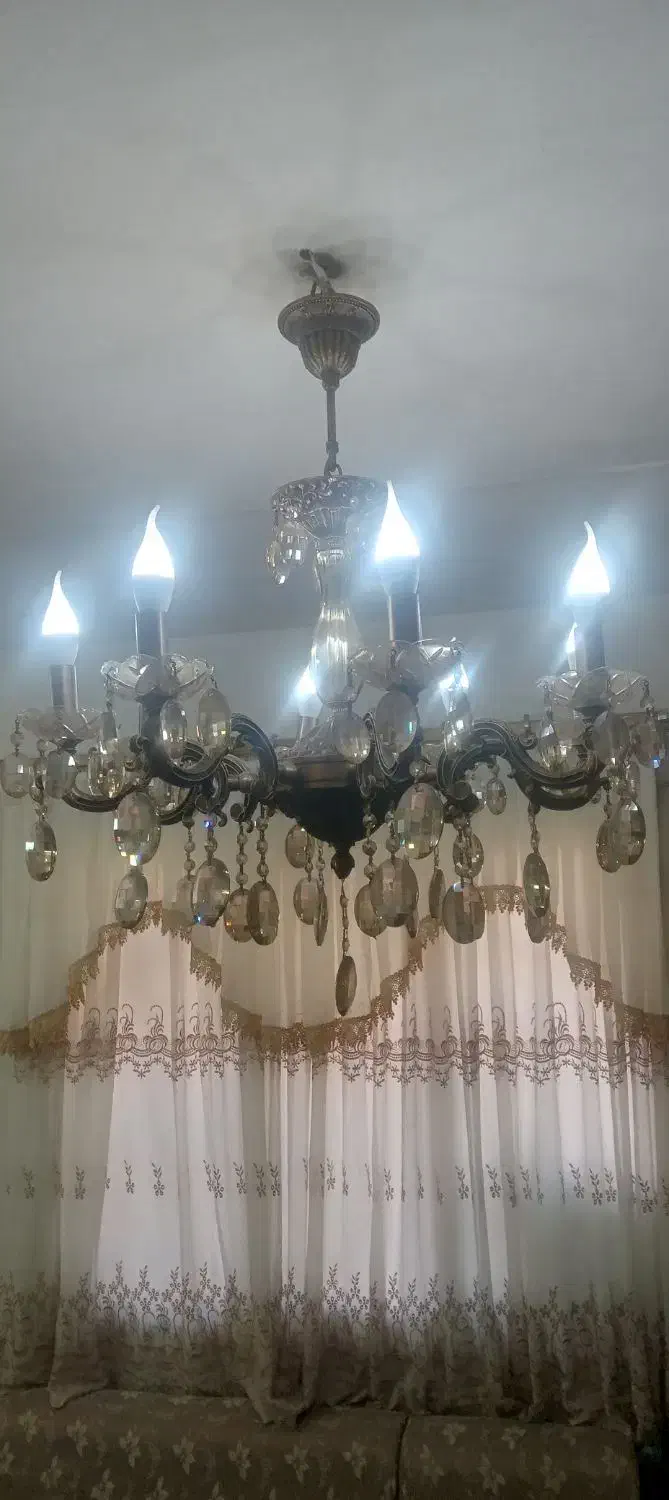 فروشی... قیمت 3000000 تومان|لوستر و چراغ آویز|اسلام‌شهر, شهرک قائمیه|دیوار