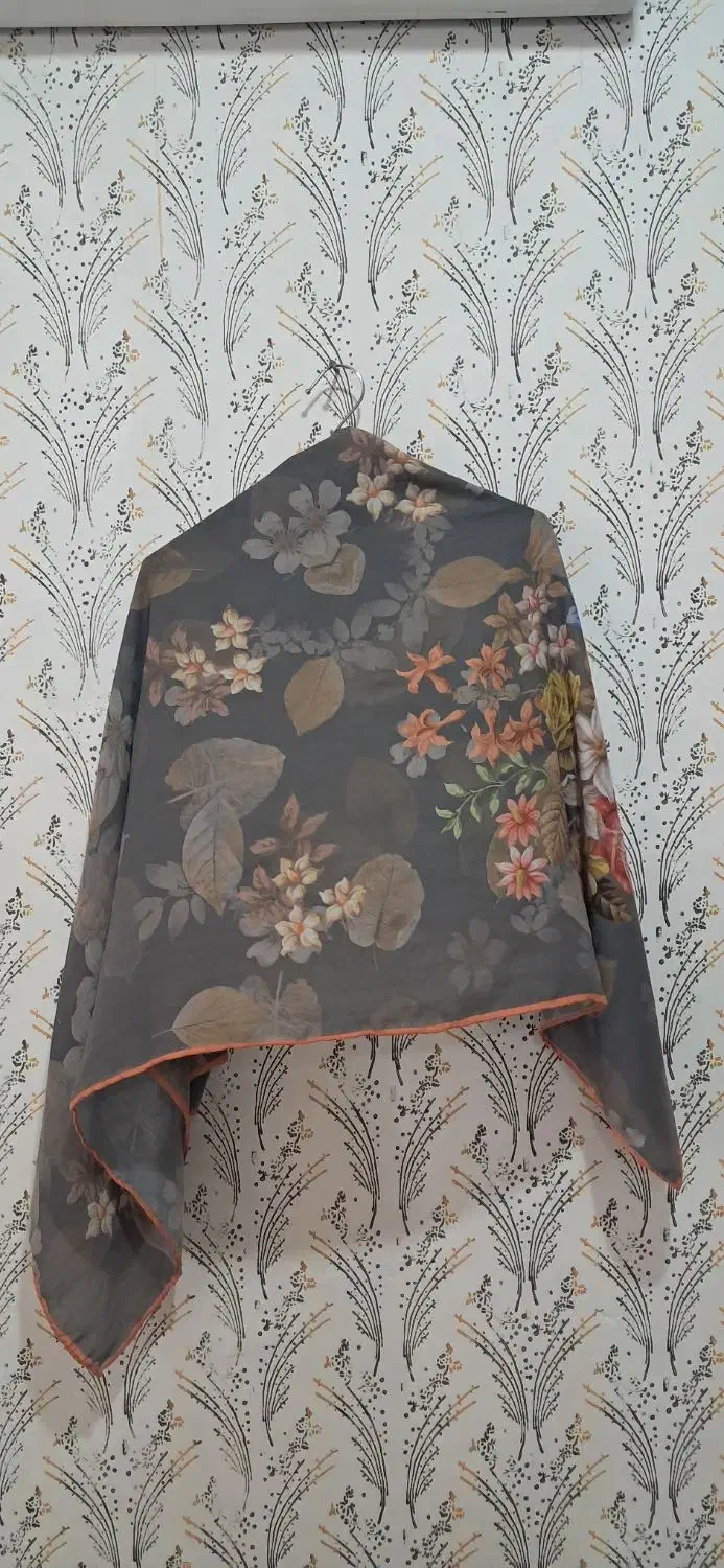 پوشاک|لباس|آزادشهر, |دیوار