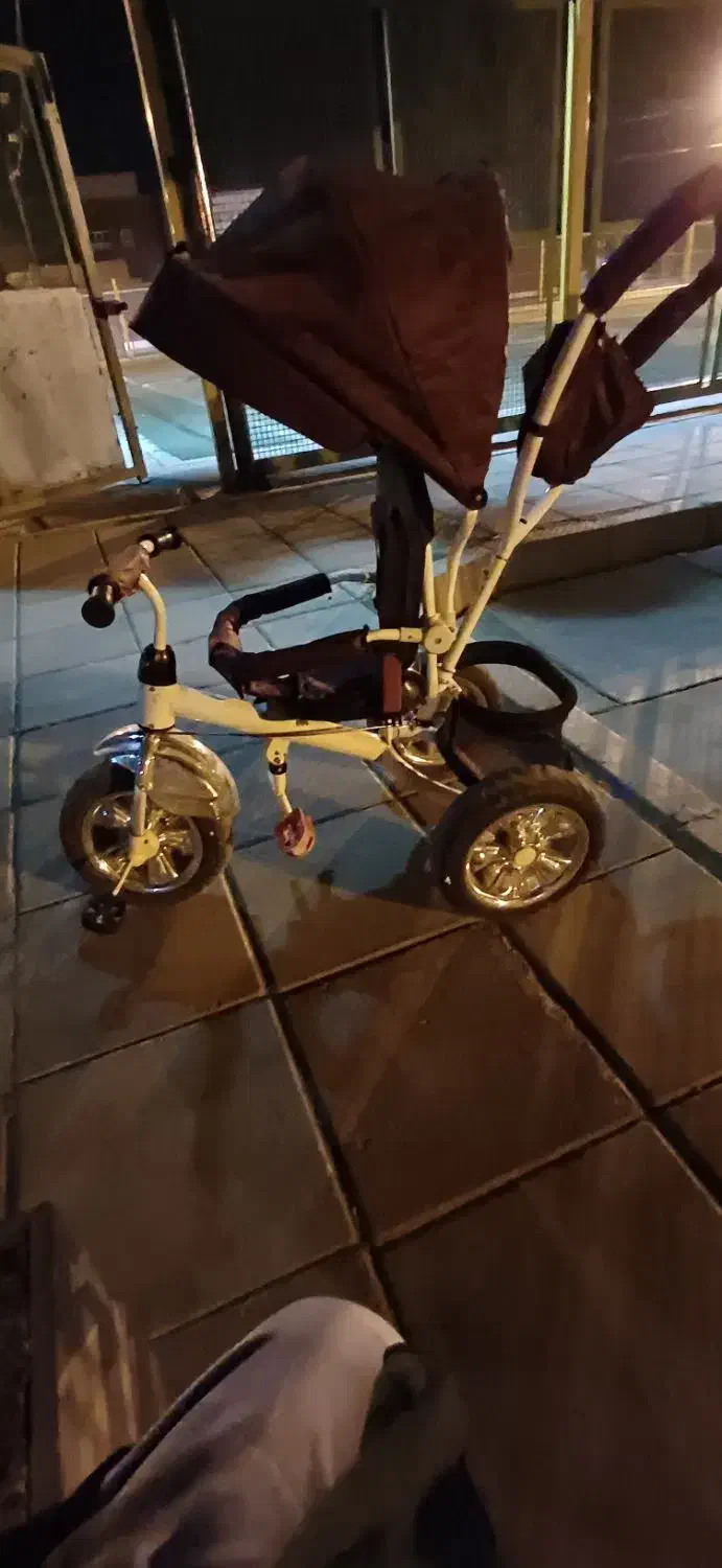 سه چرخه|دوچرخه، اسکیت، اسکوتر|قلعه نو, |دیوار