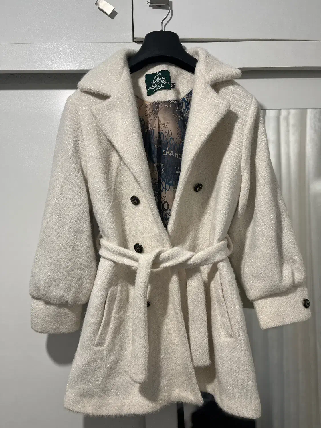 تعدادی پالتو با قیمت مناسب|لباس|ری, دولتآباد|دیوار