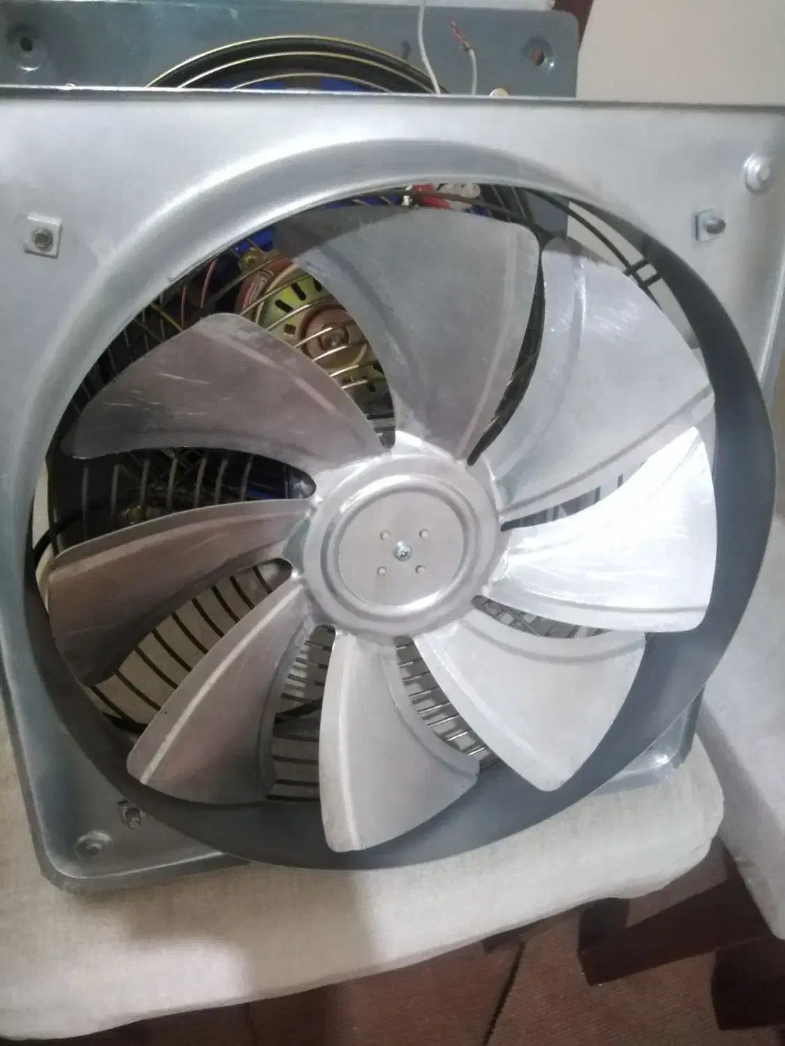 هواکش دمنده|پنکه و تصفیهکنندهٔ هوا|تبریز, |دیوار