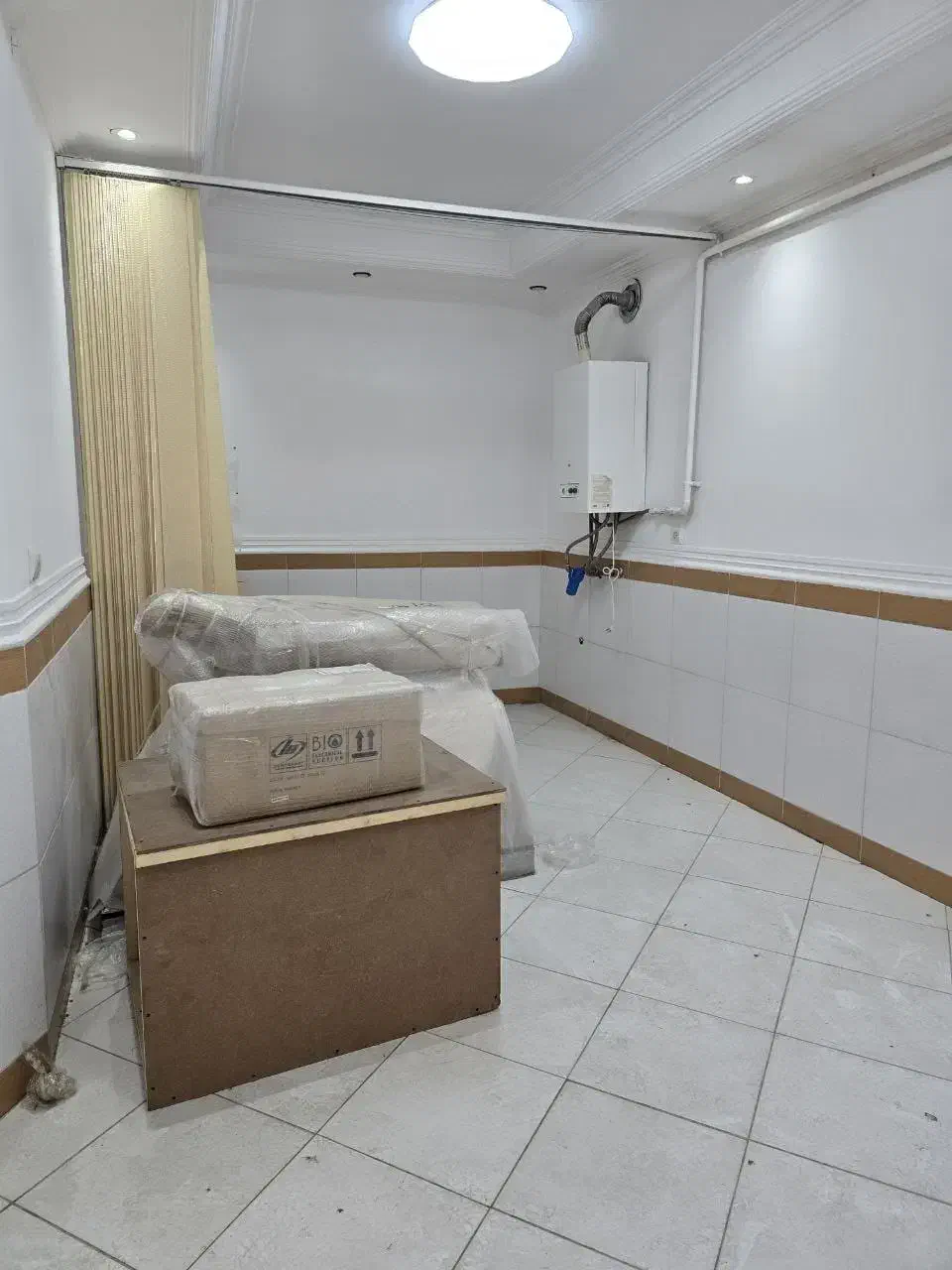 واحد تجاری ۴۹ متری بر خیابان خانباباخان|فروش دفتر کار، اتاق اداری، مطب|ارومیه, |دیوار