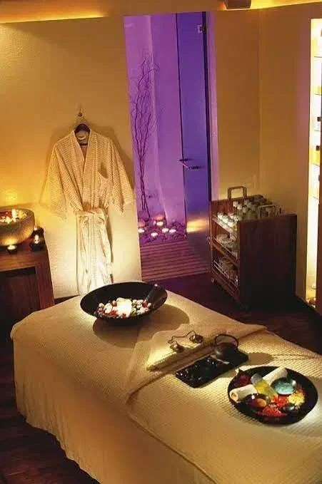 استخدام ماسور خانم،استخدام ماساژور خانم ،حقوق بالا|استخدام درمانی، زیبایی، بهداشتی|تهران, پاسداران|دیوار