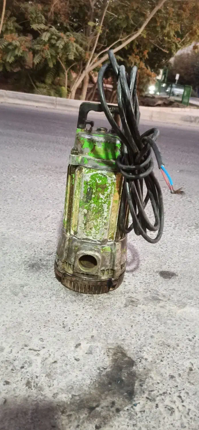 کفکش ،مارک توان تک ،34 متر ارتفاع|ماشینآلات صنعتی|اصفهان, مشکین|دیوار