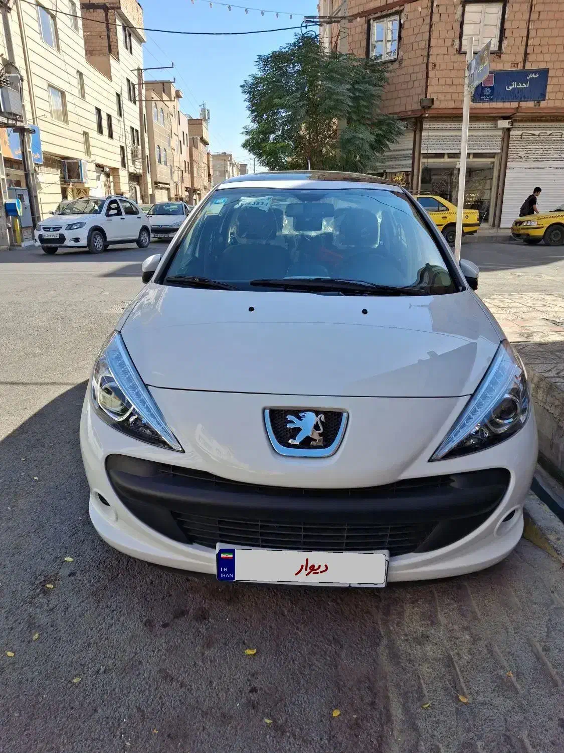 فروش ماشین|خودرو سواری و وانت|اسلام‌شهر, شهرک امام حسین (میان آباد)|دیوار