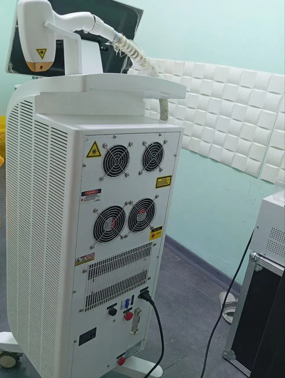 دستگاه لیزر suprano titanium 2022|پزشکی|کرج, حیدرآباد|دیوار