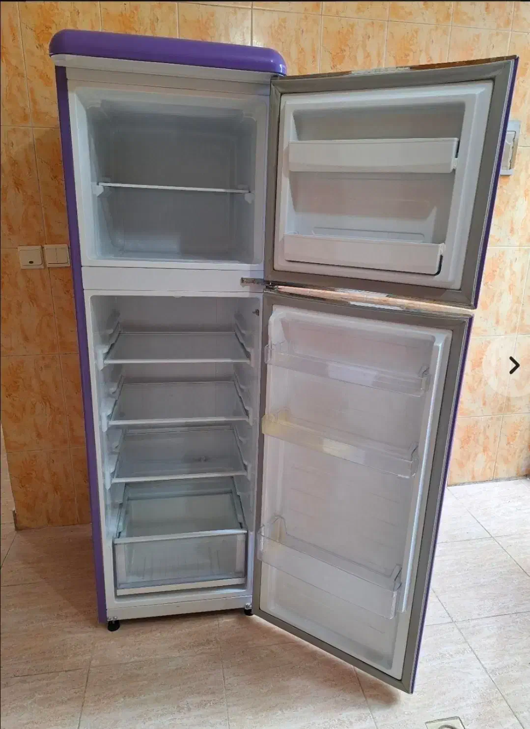 یخچال و فریزر فانتزی مخصوص دفاتر و شرکتها|یخچال و فریزر|نوشهر, |دیوار