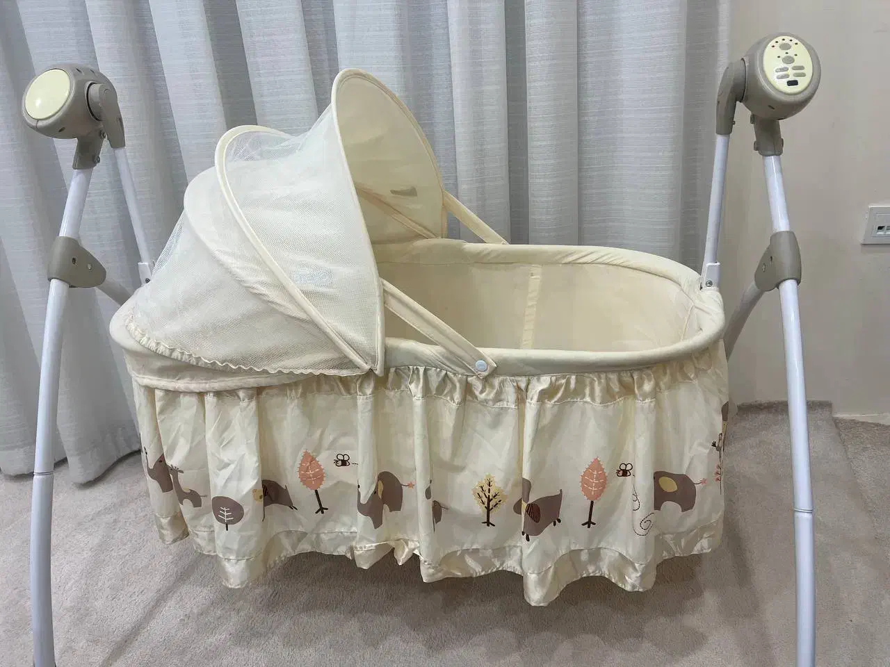 گهواره برقی، روروئک ،صندلی غذا دلیجان کودک|اسباب و اثاث بچه|تاکستان, |دیوار