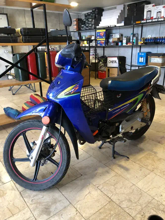 ویو نامی در حد صفر ۶ تا کار|موتورسیکلت|قزوین, |دیوار