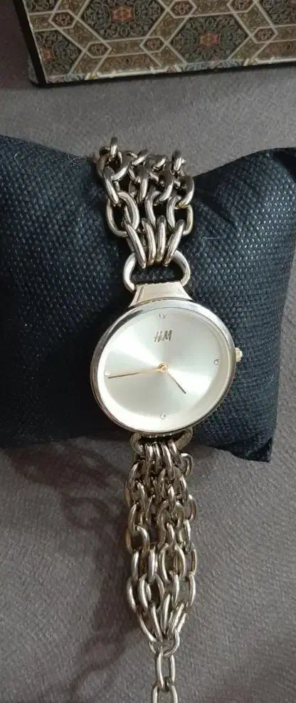 ساعت مچی|ساعت|بروجرد, |دیوار