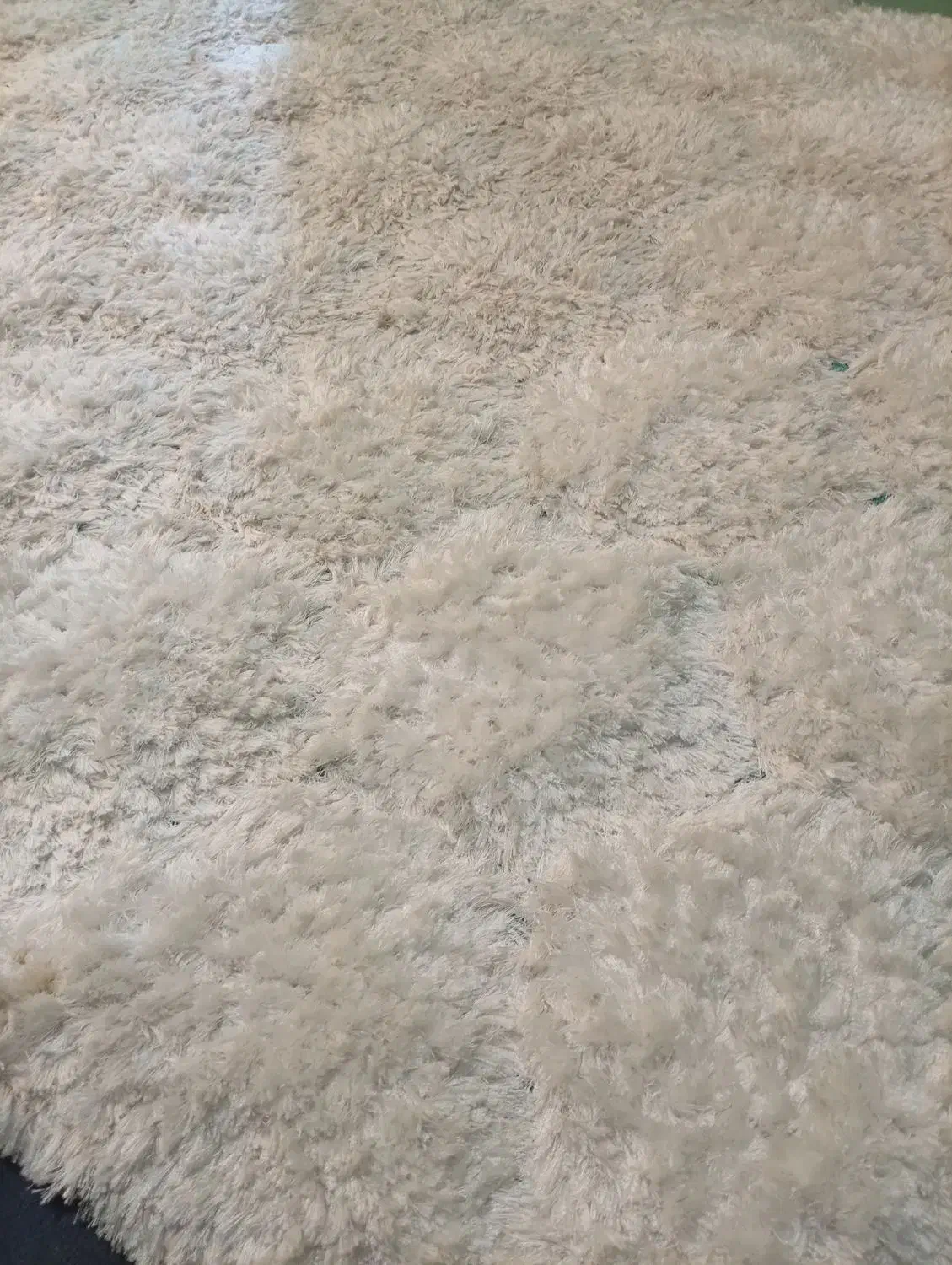 فرش فانتزی پرز بلند سفید شگی بزرگمهر|فرش|سمنان, |دیوار