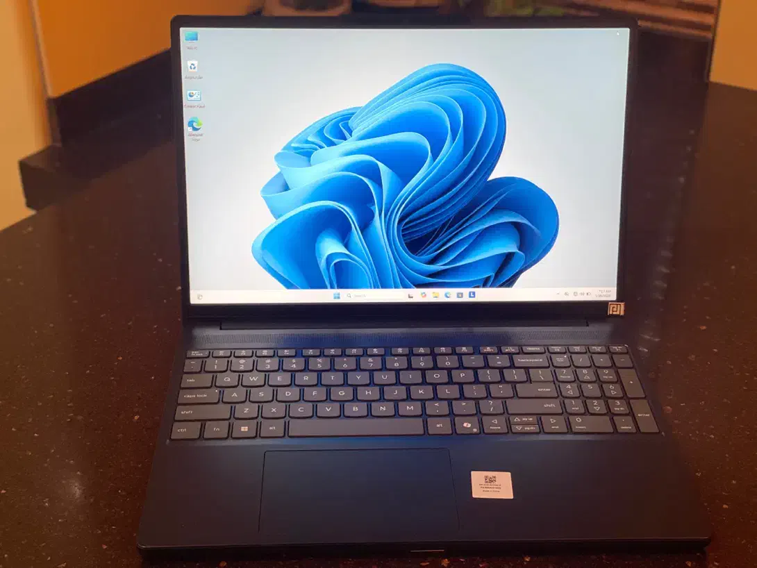 Lenovo -ideapad|رایانه همراه|تهران, فلسطین (میدان انقلاب)|دیوار