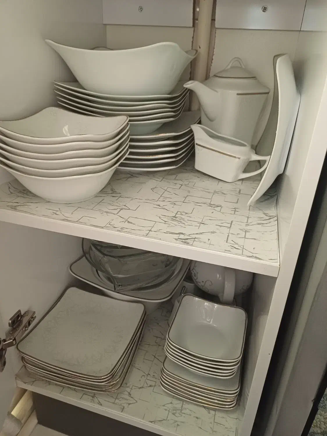 سرویس ۶ نفره چینی|ظروف سرو و پذیرایی|تهران, شهرک ولیعصر شمالی|دیوار