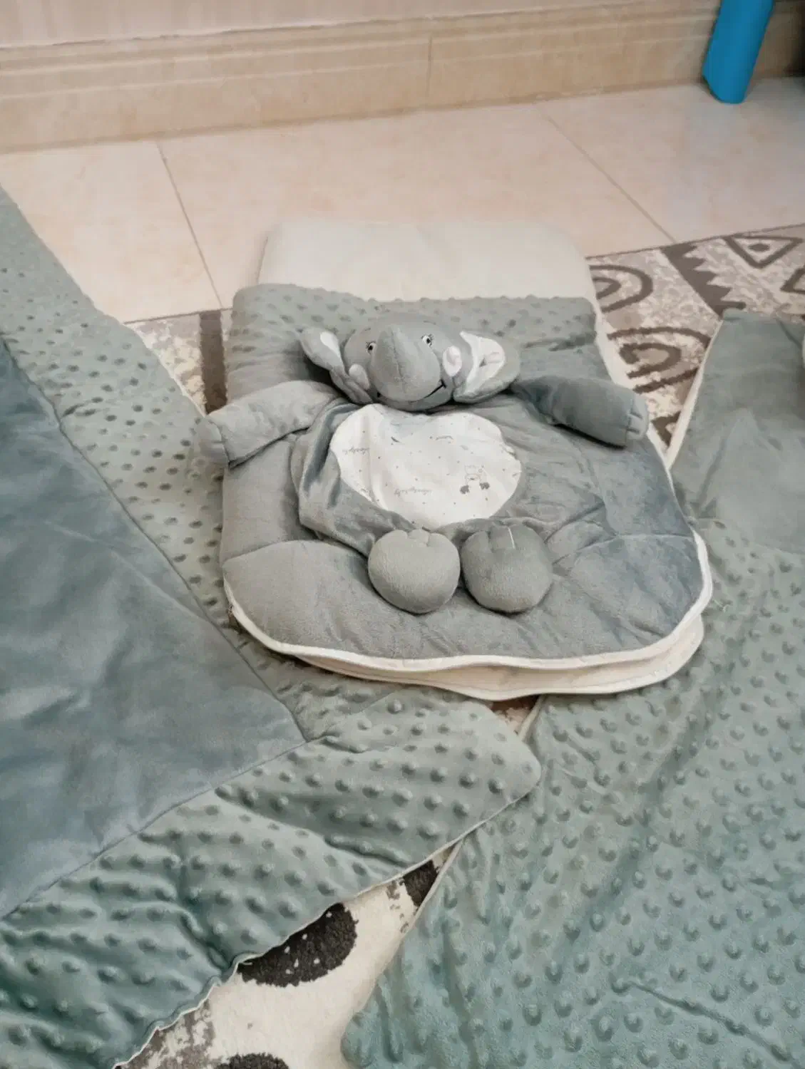 سرویس پتو نو نوزاد|رختخواب، بالش، پتو|رشت, کوی حسینی|دیوار