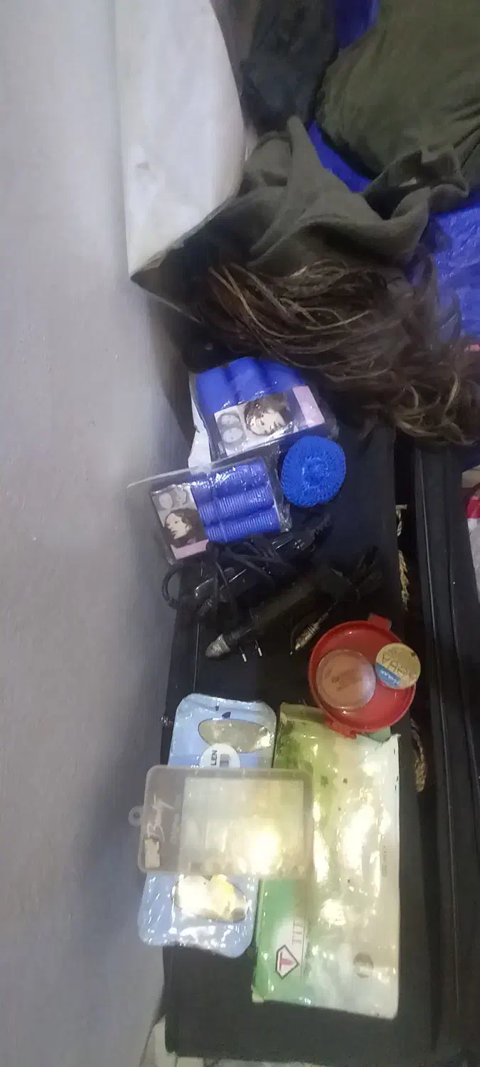 لوازم ارایش و عینک باسوهان برقی|آرایشی، بهداشتی، درمانی|سرخرود, |دیوار