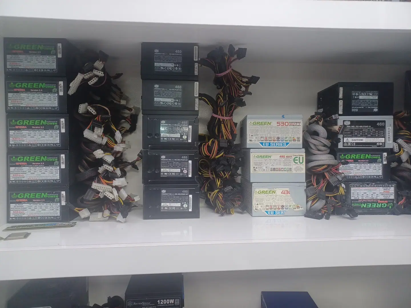 پاور گرین وکولرمستر مناسب گرافیک rx580|قطعات و لوازم جانبی رایانه|مشهد, فلسطین|دیوار