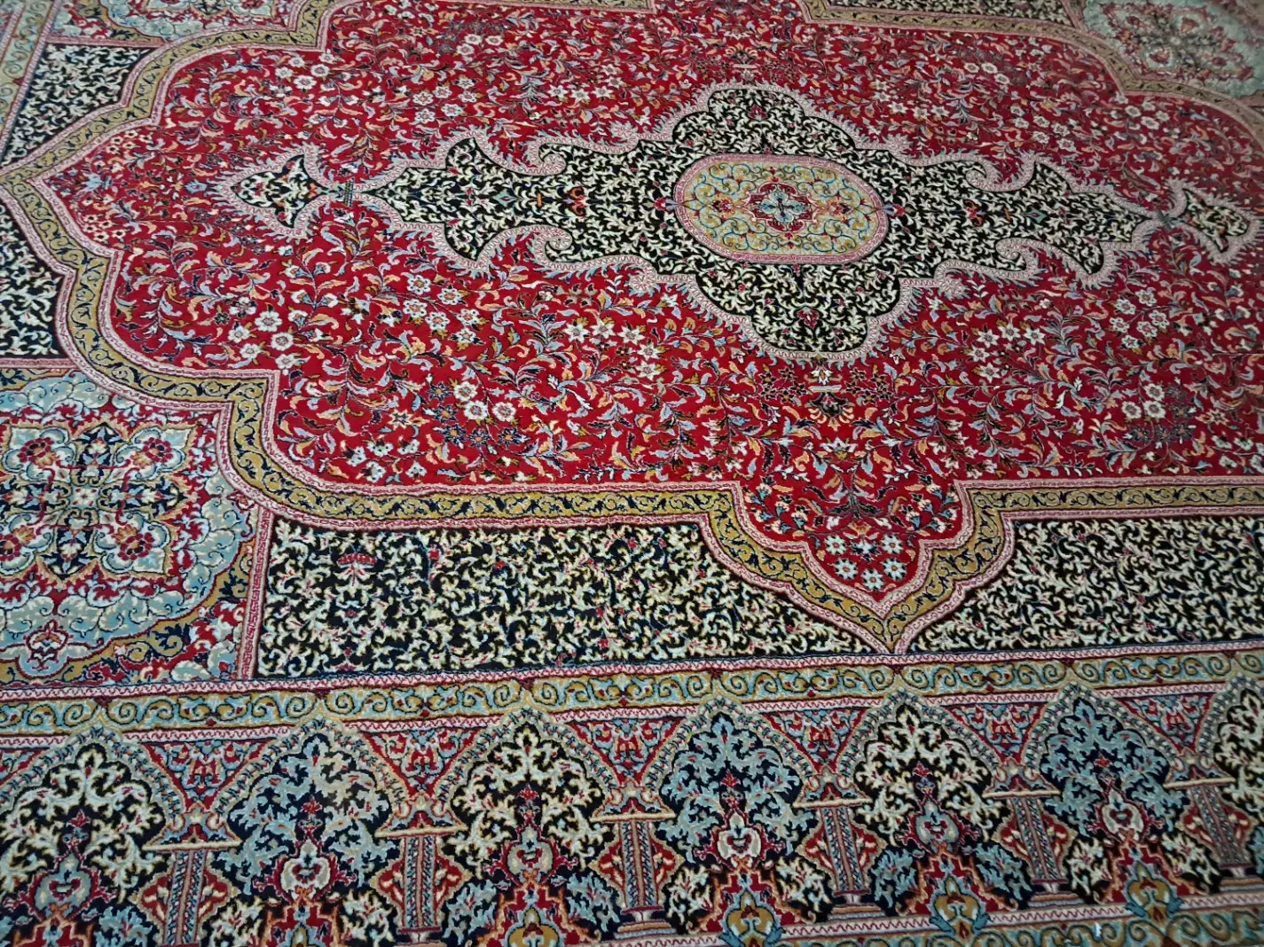 فرش ۱۲ متری|فرش|شهرکرد, |دیوار