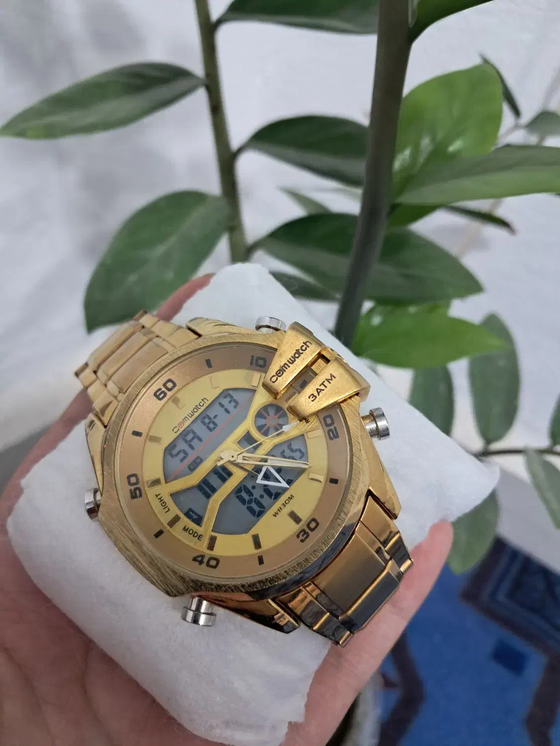 ساعت 5موتوره|ساعت|کنارک, |دیوار