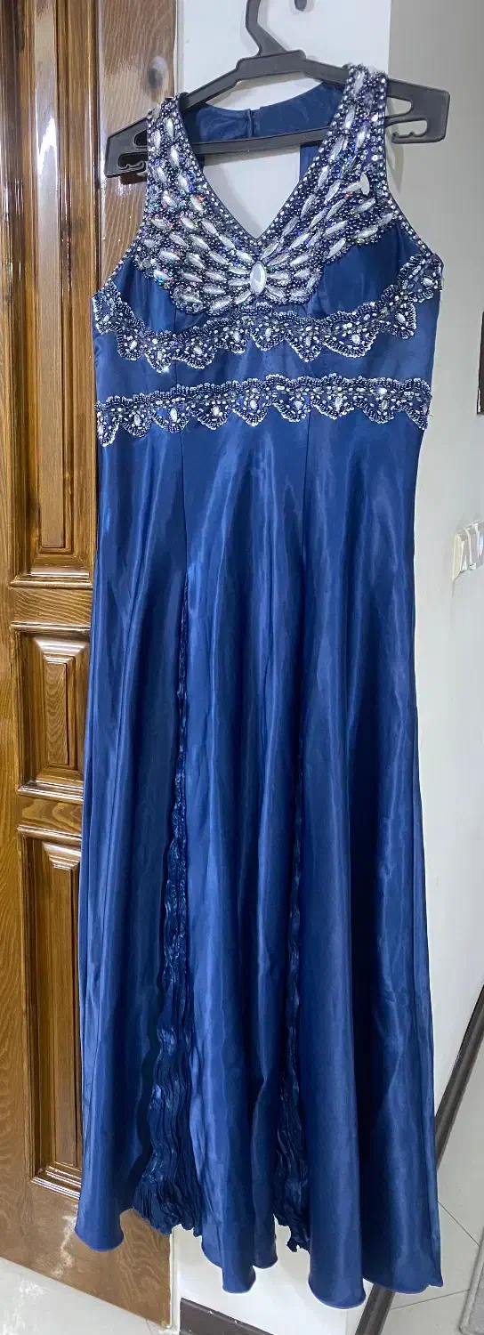 لباس مجلسی سنگ دوزی|لباس|مشهد, عامل|دیوار