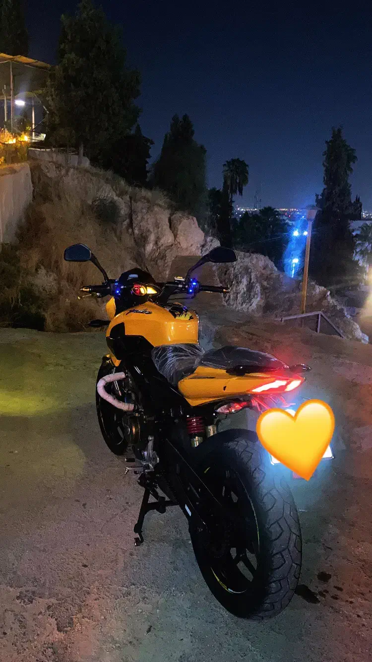 Ns 200 در حد خشک|موتورسیکلت|شیراز, پانصد دستگاه ارتش|دیوار