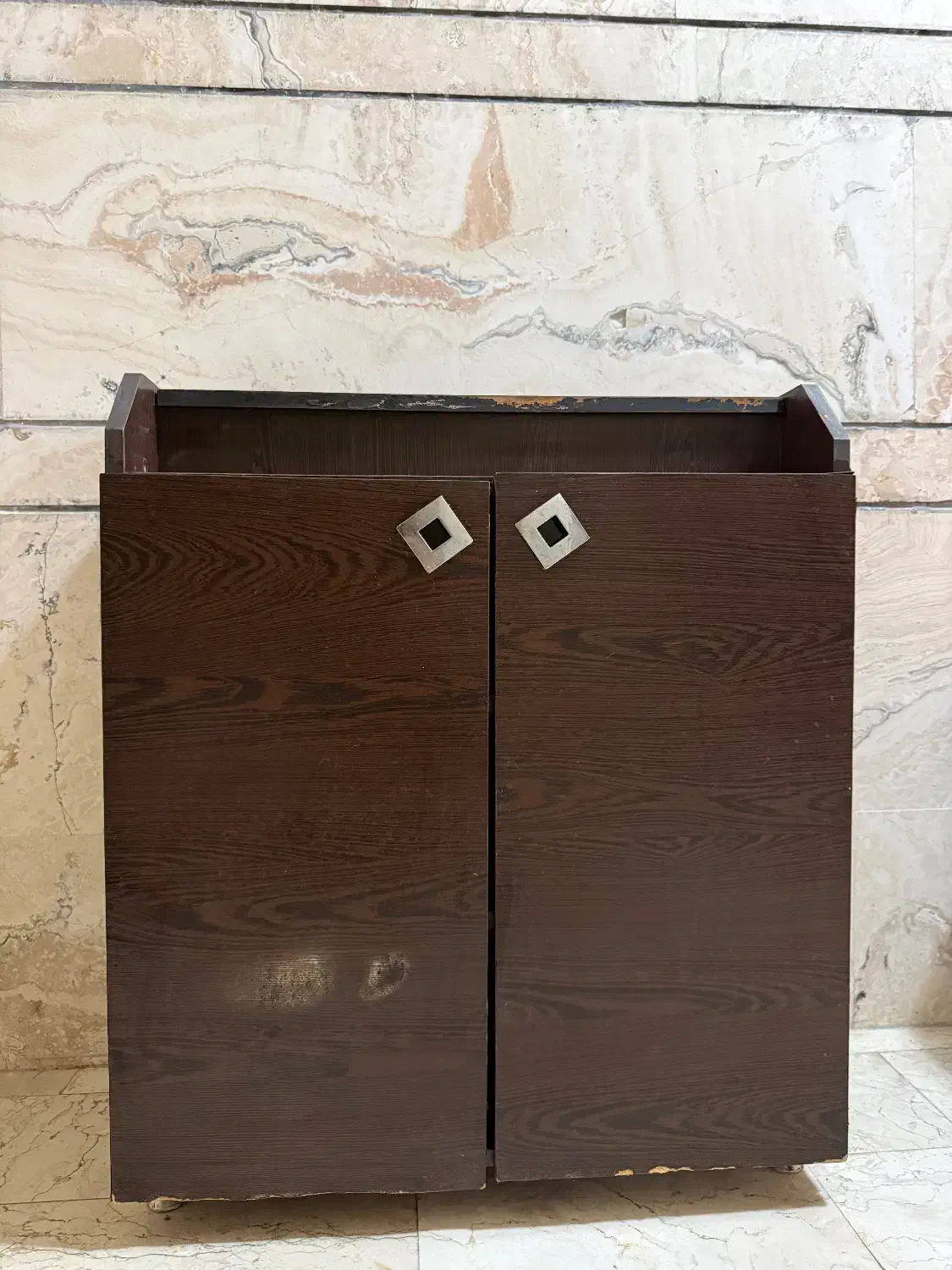 جاکفشی|جاکفشی، کمد، دراور|لاهیجان, گلستان|دیوار