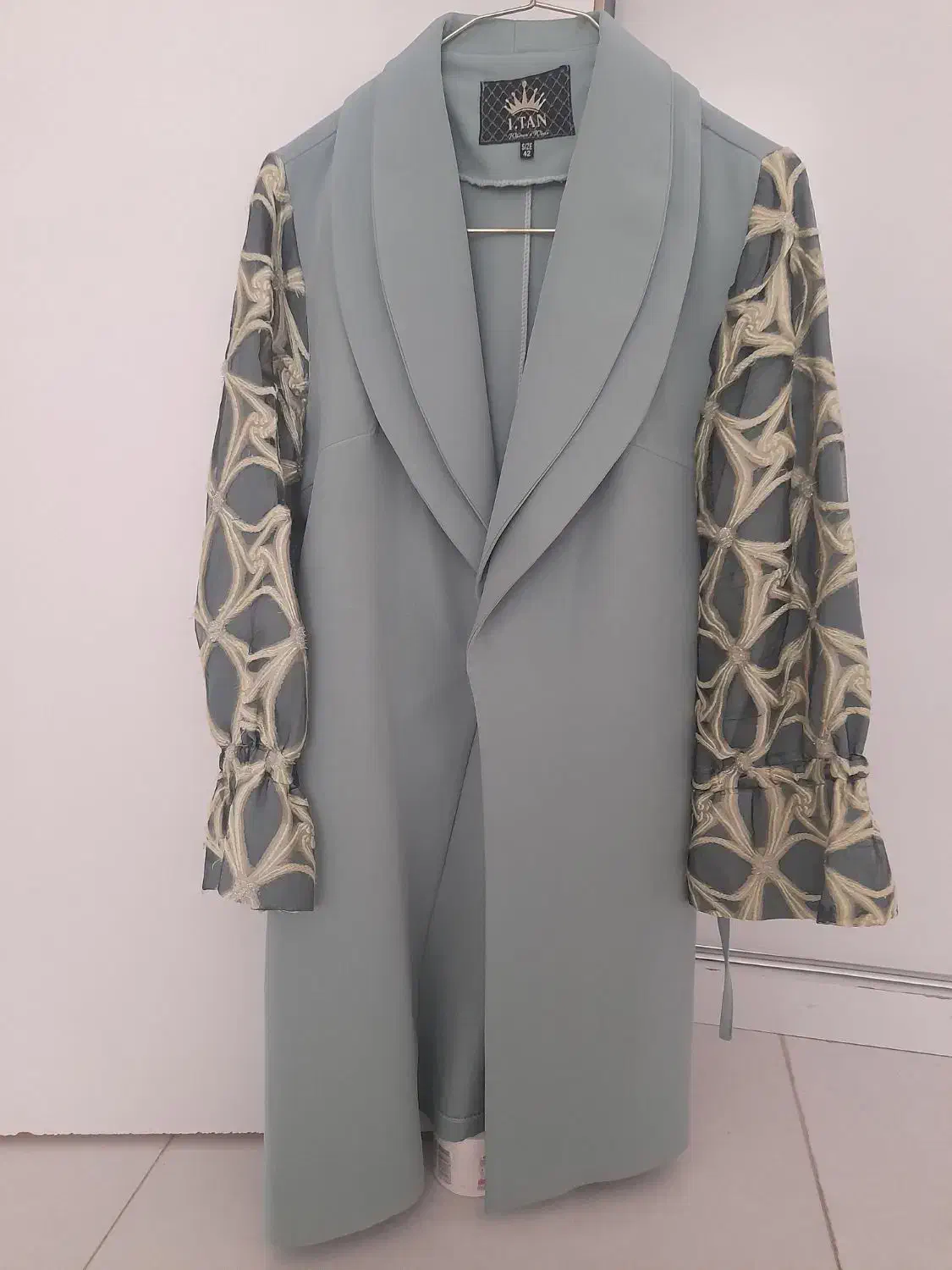 دو عدد مانتو هر کدام 150 تومان|لباس|تربت جام, والفجر|دیوار