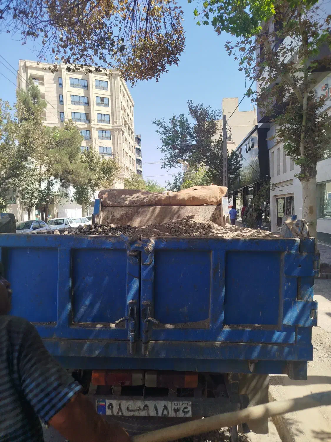 حمل نخاله با نیسان  و مصالح ساختمانی و  اسفالت|خدمات حمل و نقل|مشهد, رسالت|دیوار