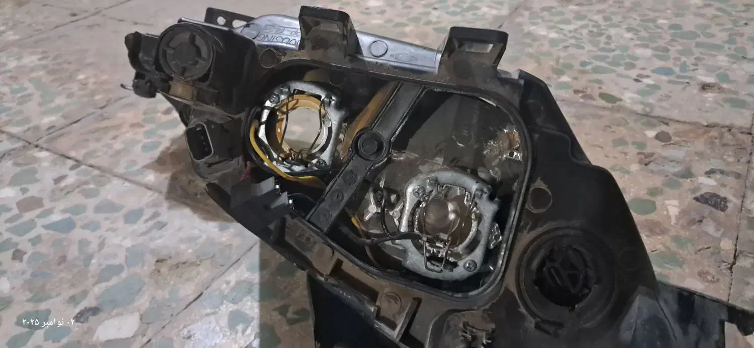 چراغ جلو۲۰۶ سمت راننده|قطعات یدکی و لوازم جانبی|قروه, |دیوار